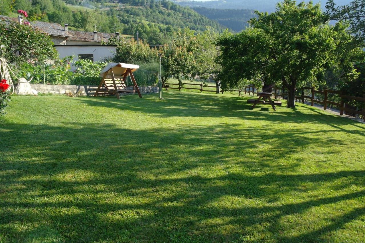 B&B Lo Van - Camere Al Verde Villaggio Di Rumiod Сен-Пьер Экстерьер фото